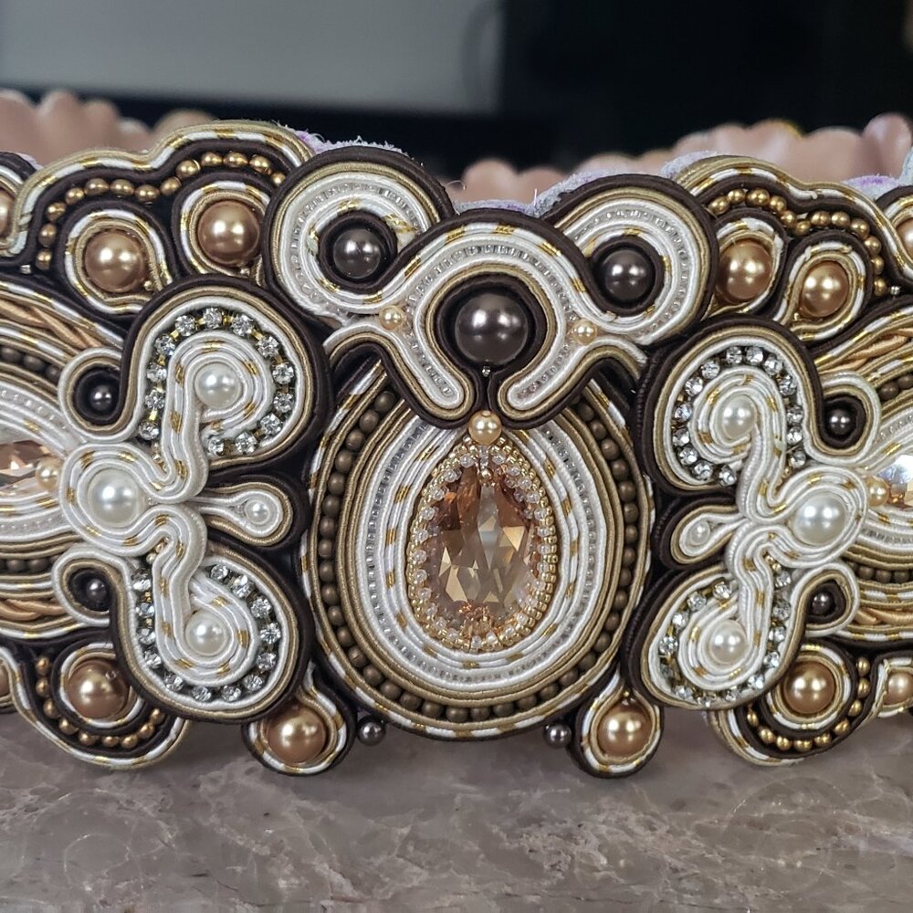 French Mediterranean style evening belt